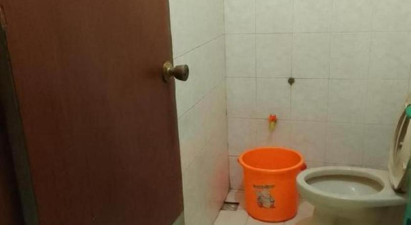 Oyo 93146 Lamin Indah Hotel ปุนจัก ภายนอก รูปภาพ